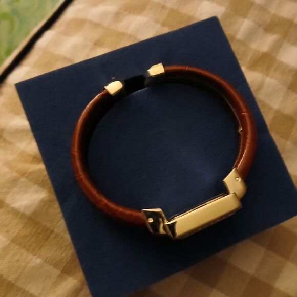 Vintage Avon Watch NIB NEVER USED - Picture 4 of 8